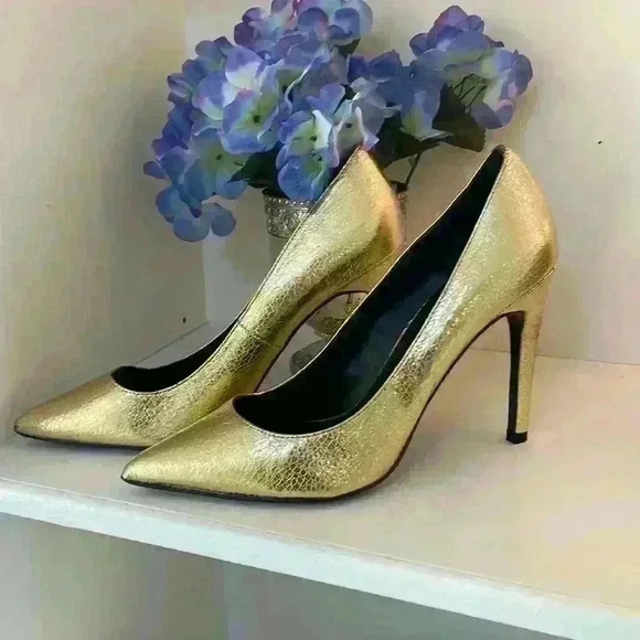TopShop Gold Foil 4.5” Pumps Great Condition - Picture 1 of 7